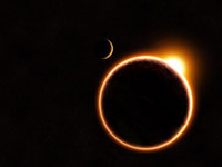 Thousands Observe Rate Solar Eclipse on Easter Island