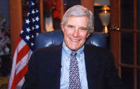 Former U.S. Commerce Secretary Mosbacher Dies at 82