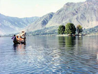 24 dead in boat accident in Kashmir
