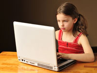 Asocial Kids Prefer Internet