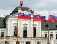 Why the Slovak Government falls back to lie?