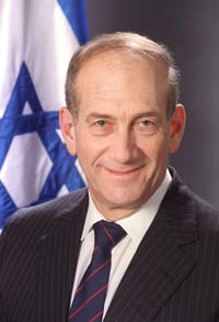 Israel's Olmert ally offers Palestinians West Bank withdrawal