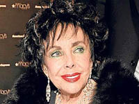 Elizabeth Taylor Expects Heart Surgery