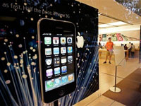 Russian market officially opens for Apple’s iPhone