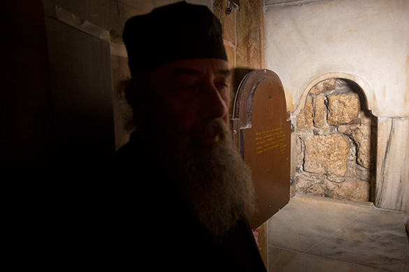 Holy Sepulchre faces destruction. Holy Sepulchre