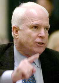 John McCain maintains war line in his presidential campaign