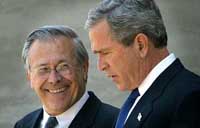 Bush gives Rumsfeld vote of confidence, says he's 