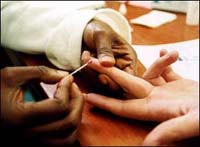 Government backs routine HIV testing