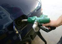 Oil prices rise to near USD95