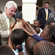 Clinton teaches trans-continental class on Africa