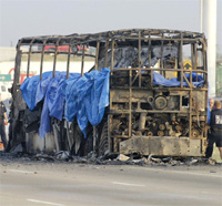 Fire swept through bus killed 16 people in China