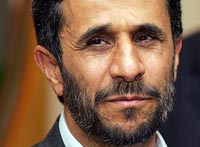 Ahmadinejad visits Armenia