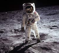 US museum aims to set record straight over moon landing