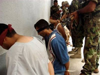 US soldiers arrest 10 al-Qaida suspects, propaganda materials captured