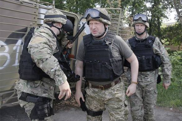 Kiev army enhances military power in South-East Ukraine. Turchynov