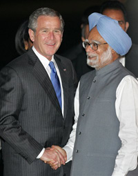 Bush signs nuclear cooperation deal with India