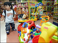 Chinese toy factory owner commits suicide because of export ban