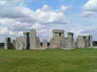 Workers' village unearthed near Stonehenge circle