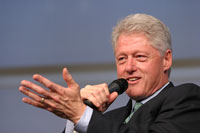 Bill Clinton's speeches last year brought him more than ten million dollars