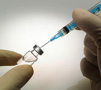 Swine Flu Vaccine Seems Safe in Early Trials