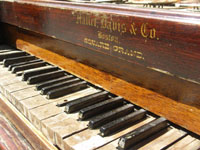 Mystery piano found on Scottish peak