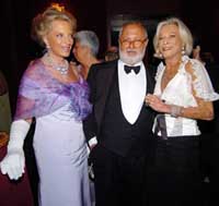 Designer Gianfranco Ferre, architect of fashion, dies after cerebral hemorrhage