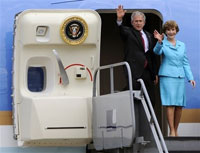 Bush's visit to London disrupts Heathrow Airport