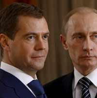 Putin and Medvedev hold high ratings despite growing public concerns