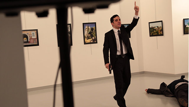Russian Ambassador to Turkey shot dead in front of TV cameras. 59464.jpeg