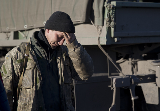 Ukrainian officers desert, steal and go to Crimea. Ukrainian army