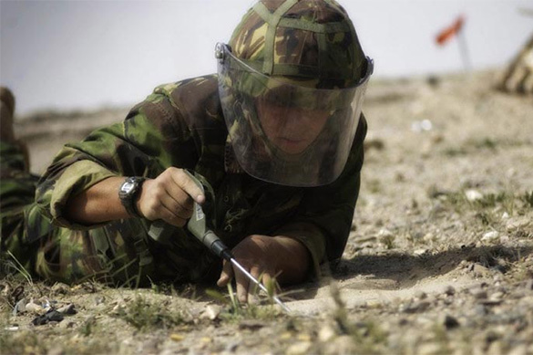 Pentagon blackmails Europe with minefields. Miner