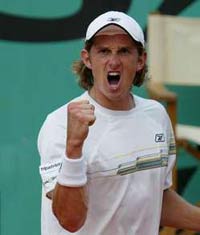 Russia 1-0 leads over Germany in the Davis Cup semifinals