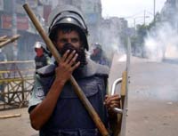 Soldiers and police guard streets of Bangladesh's largest cities