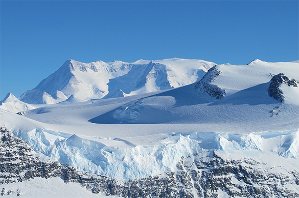 Flying saucer trapped in Antarctica melts. 60557.jpeg