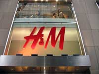 Hennes & Mauritz says March sales rose 29 percent on warmer weather