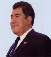 Turkmen president to pardon 10,000 prisoners