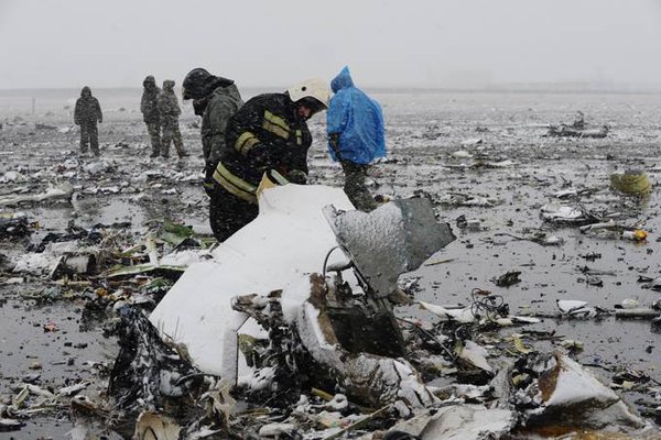 Russia Boeing-737 crash: New video appears. 57579.jpeg