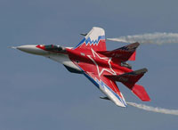 Russia’s biggest air show MAKS 2007 welcomes 100,000 visitors daily