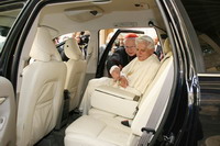 Pope Benedict XVI to visit America next year