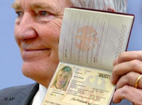 Hungary begins using biometric passports