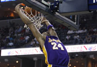 Kobe Bryant scores 50 in Lakers victory