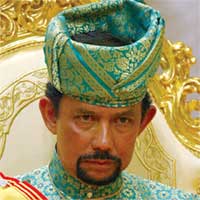 Brunei's monarch warns against relying too much on oil