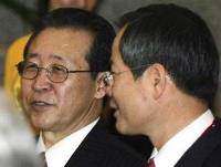 South Korea talks with North Korea on possible aid