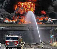 Gasoline tanker explodes on I-75 north of Detroit