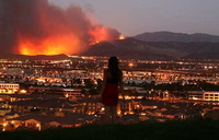 Southwest California : Fire Approaching Homes