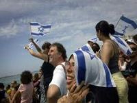 Israelis give mixed signals about Iran attack. 46788.jpeg