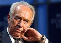 Ukraine wants to help with Mideast peace, Peres suggests it helps with money