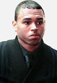 Chris Brown Apologizes Publically for Rihanna Assault