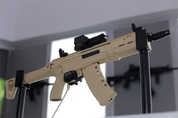 Kalashnikov unveils new weapons at Army 2016 forum. 58802.jpeg