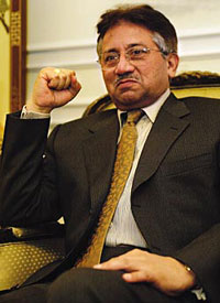 Pervez Musharraf becomes new Pakistan's civilian president